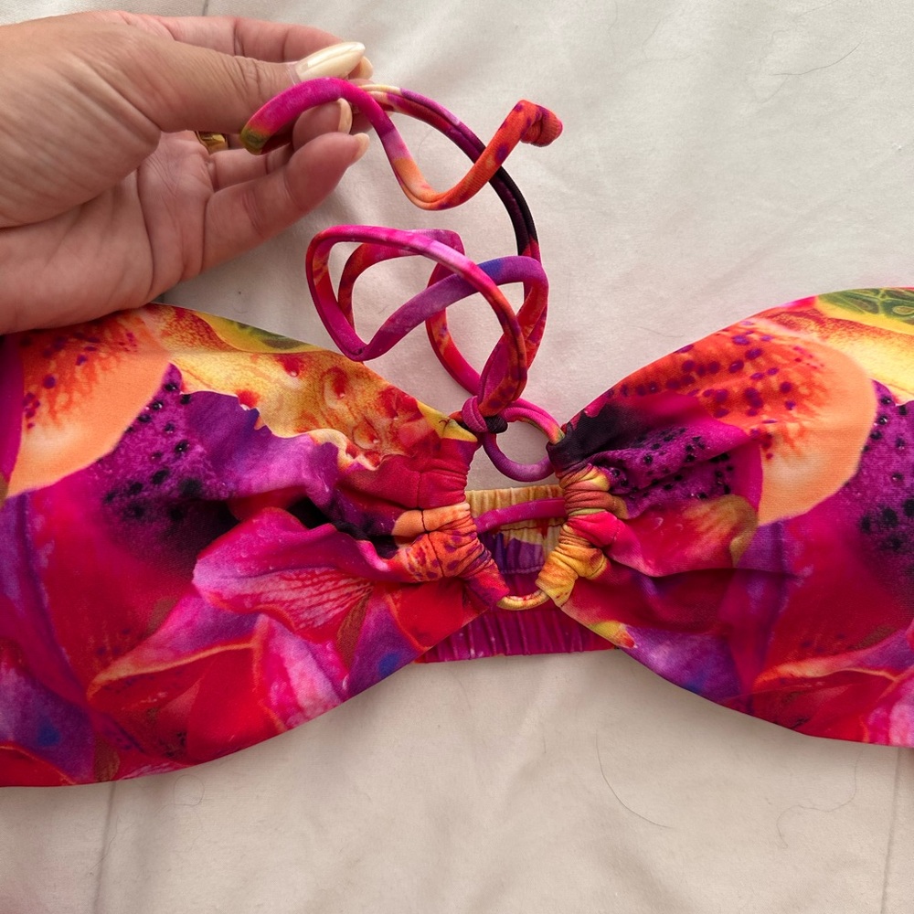 White Fox Boutique Dragonfruit Bikini - Picture 2 of 5